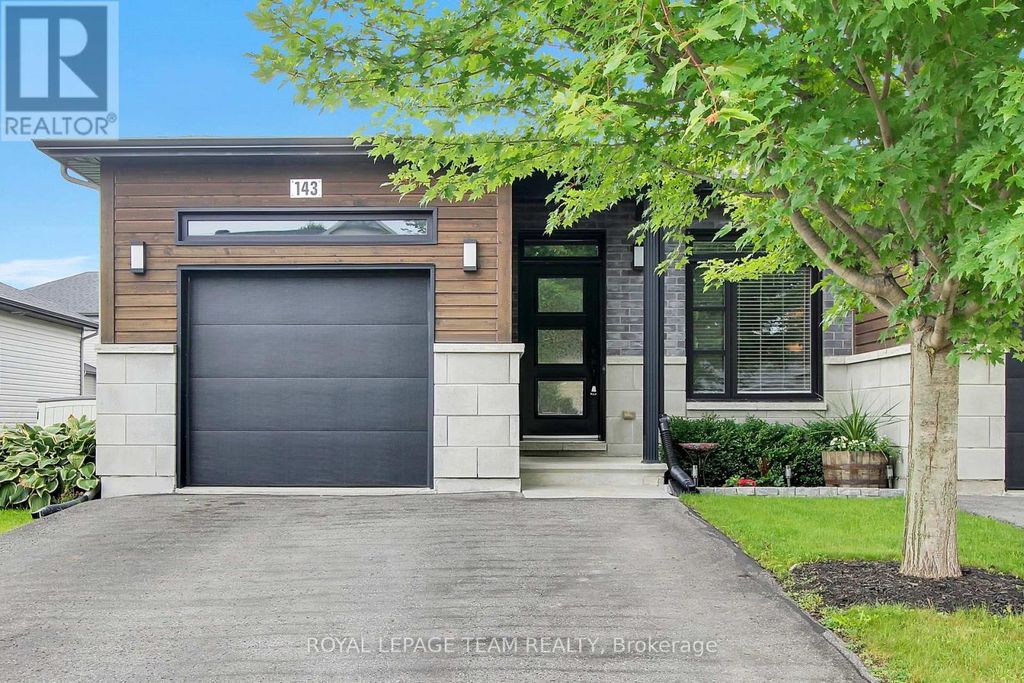 143 St Malo Place, Russell