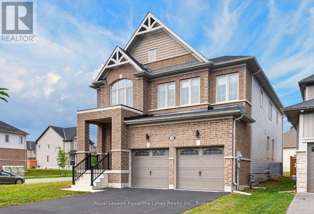 19 Hennessey Crescent, Kawartha Lakes (lindsay)