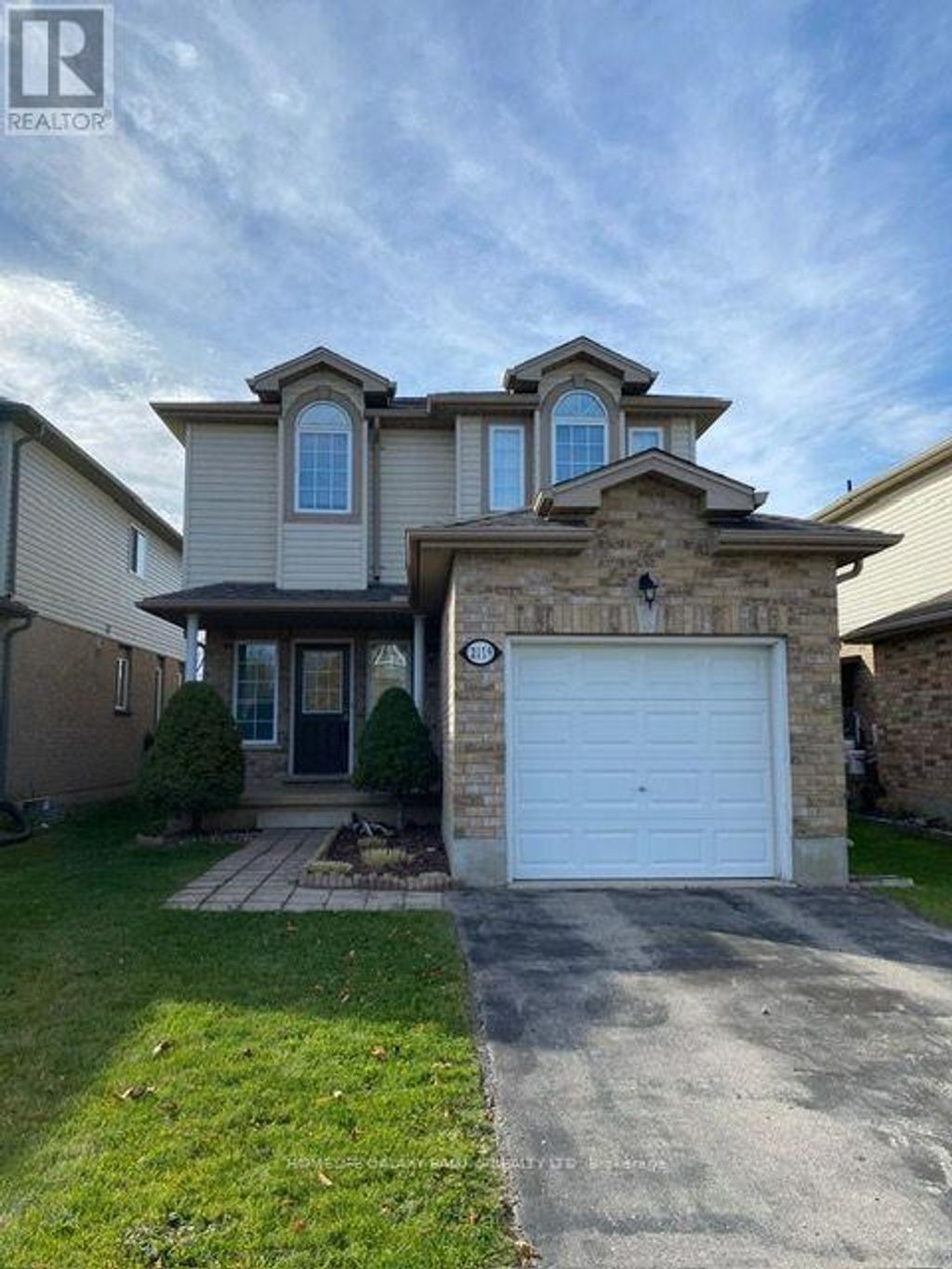 2119 Foxwood Avenue, London North (north S)