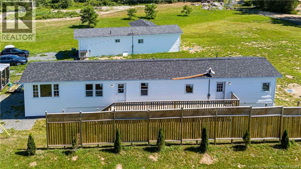 423 Route 105, Maugerville