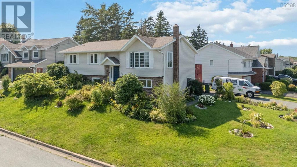 131 Pinewood Crescent, Cole Harbour