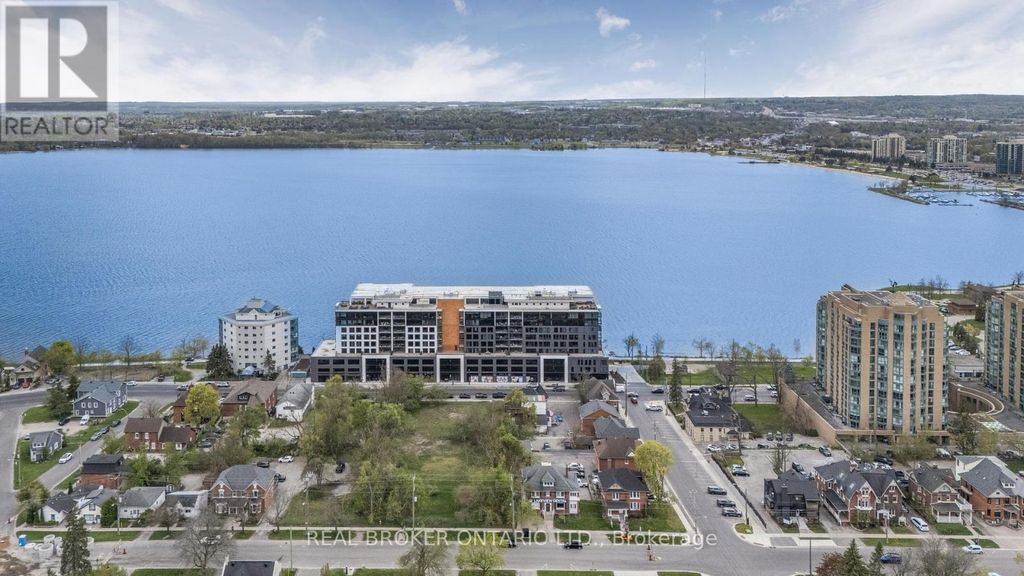 Ph 3 - 185 Dunlop Street E, Barrie (lakeshore)