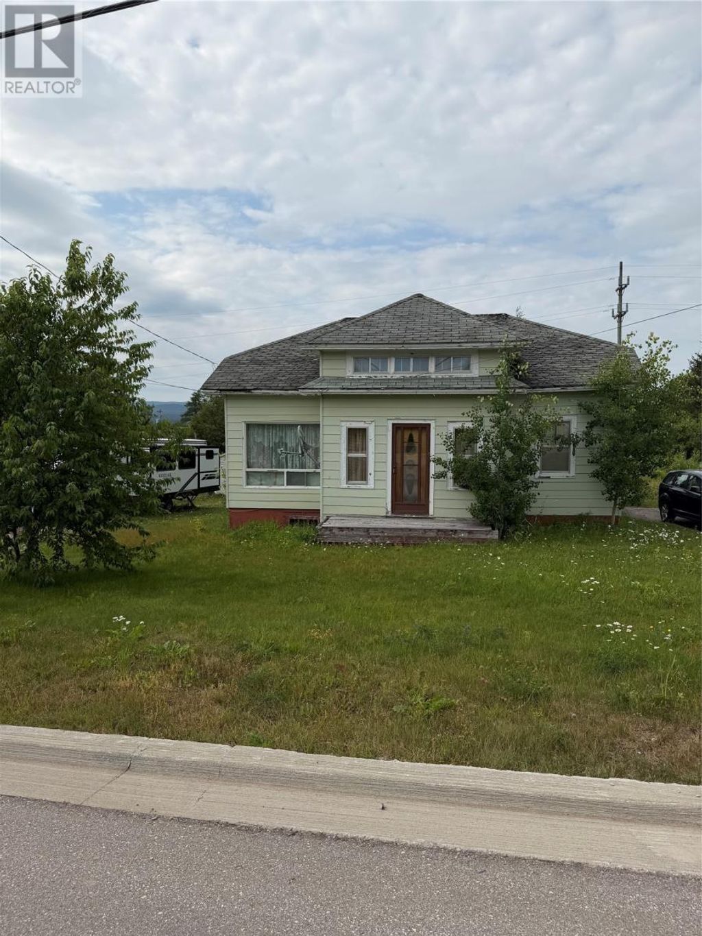 11 Garden Road, Deer Lake