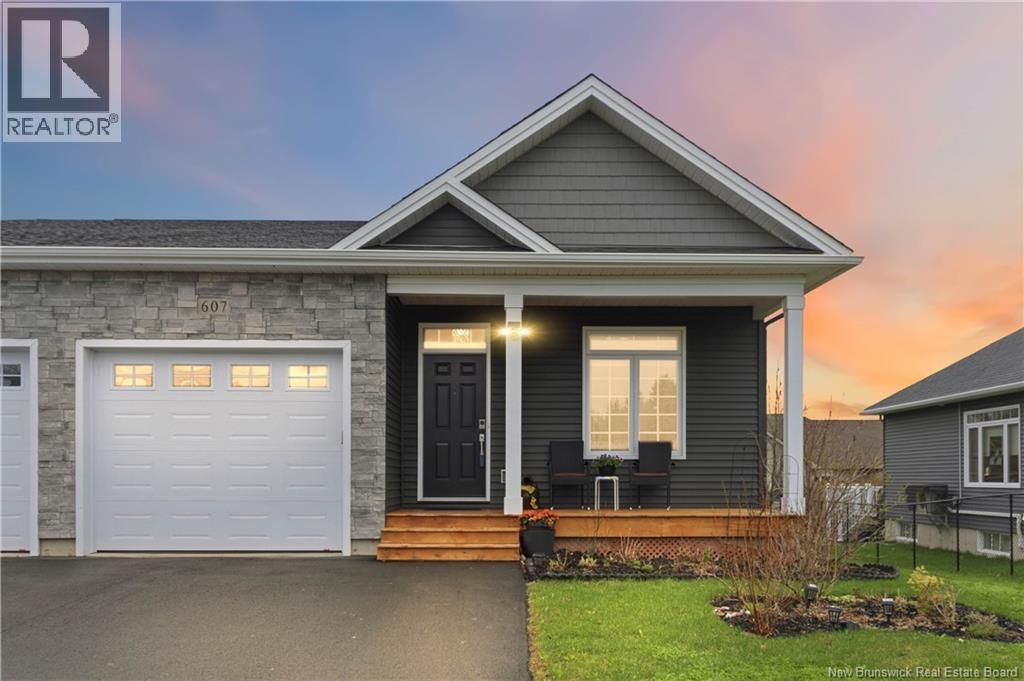 607 Royal Oaks Boulevard, Moncton
