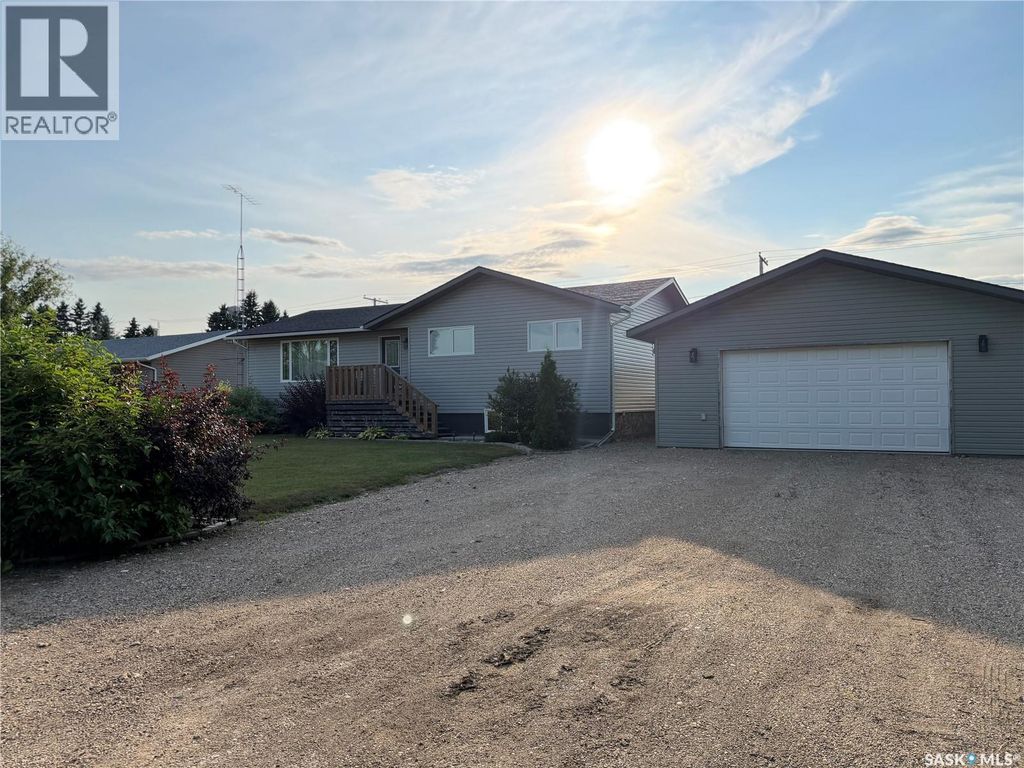 123 Railway Avenue, Lake Lenore