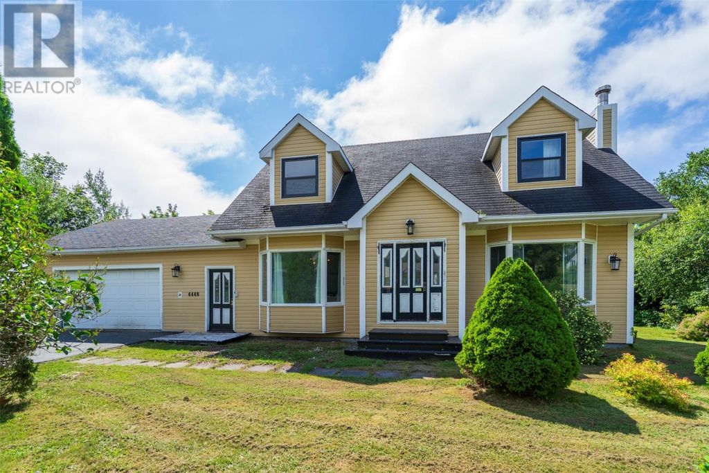 44-48 Beach Avenue, Salmon Cove