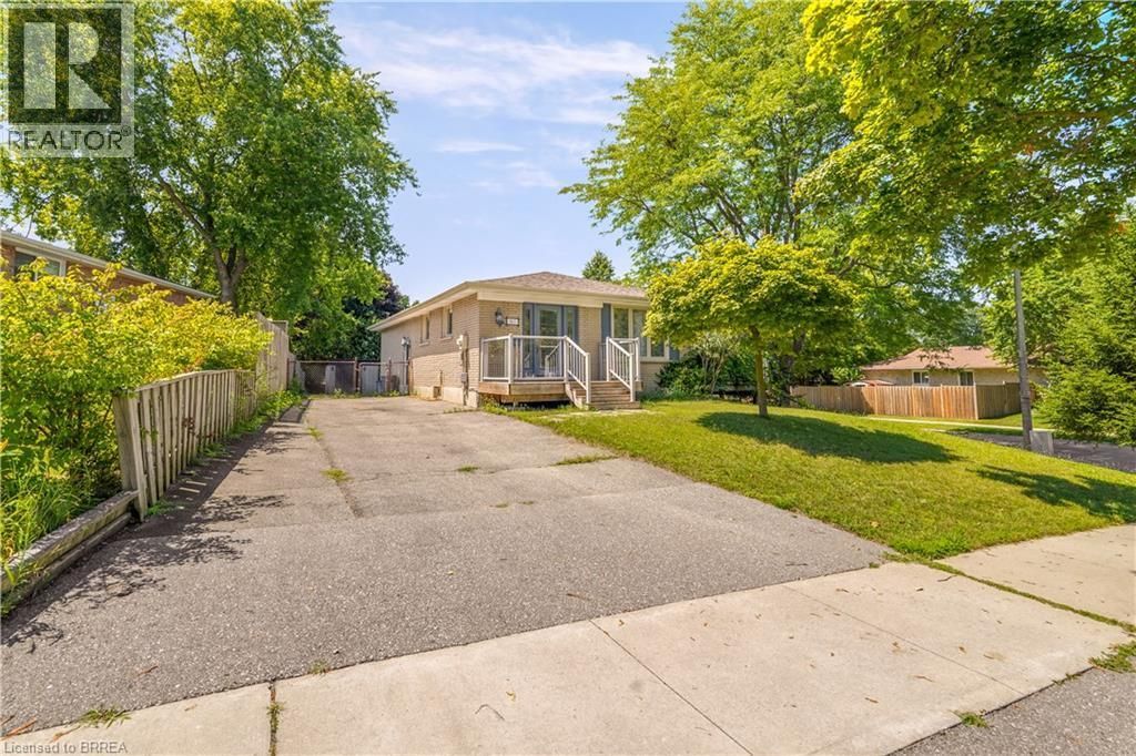 160 Woodlawn Avenue, Brantford