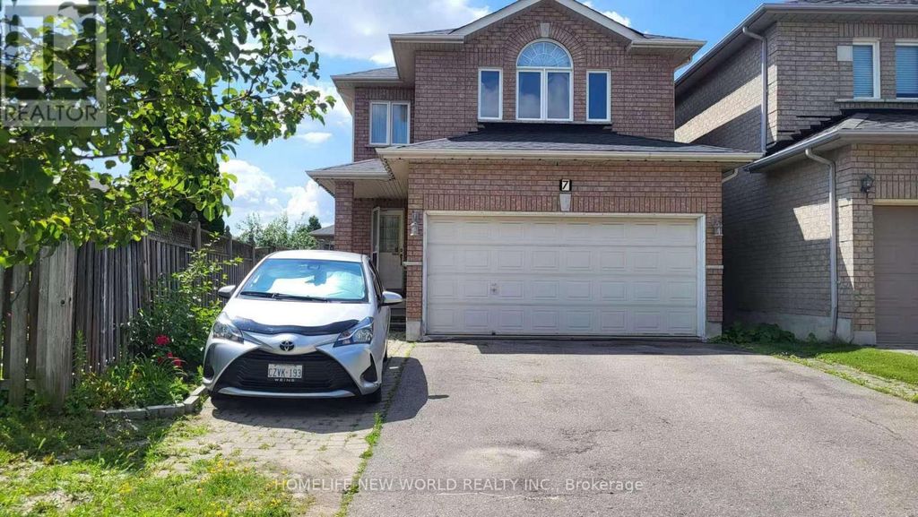 7 Zippora Drive, Richmond Hill (devonsleigh)