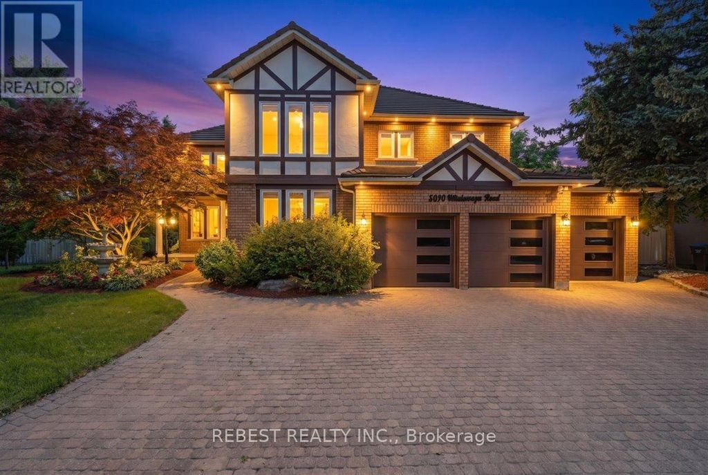 5090 Mississauga Road, Mississauga (central Erin Mills)