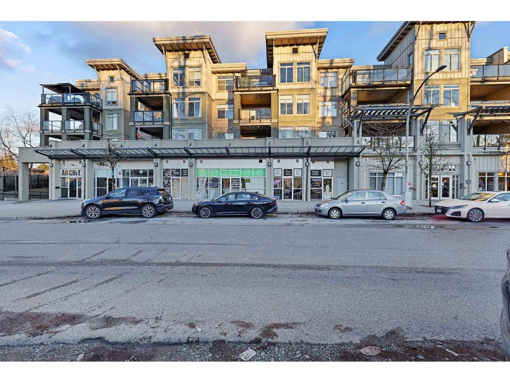 318 10180 153 Street, Surrey