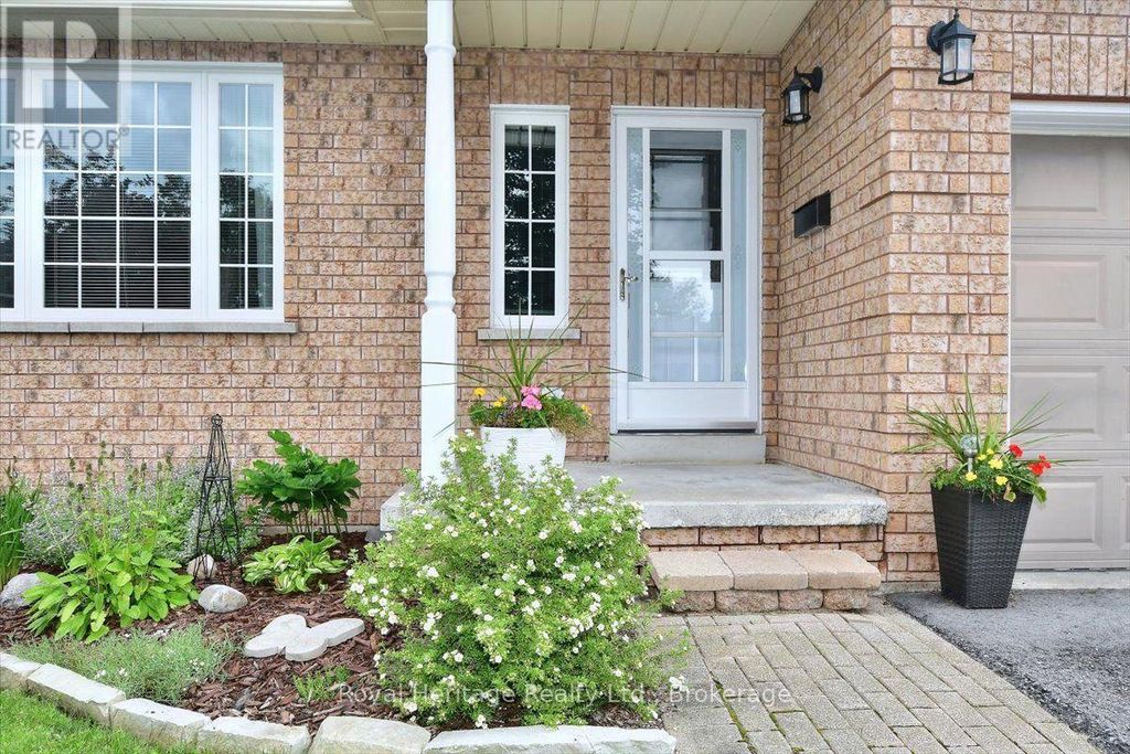 3058 Westridge Boulevard, Peterborough (monaghan Ward 2)