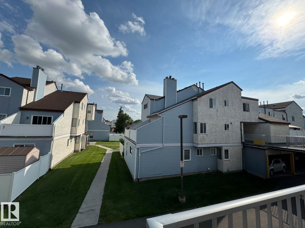 41 Lancaster Tc Nw, Edmonton