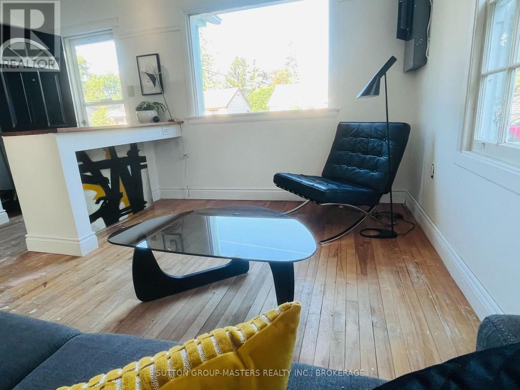 459 Nelson Street, Kingston (east Of Sir John A. Blvd)