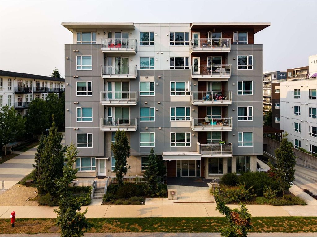 218 13963 105 Boulevard, Surrey