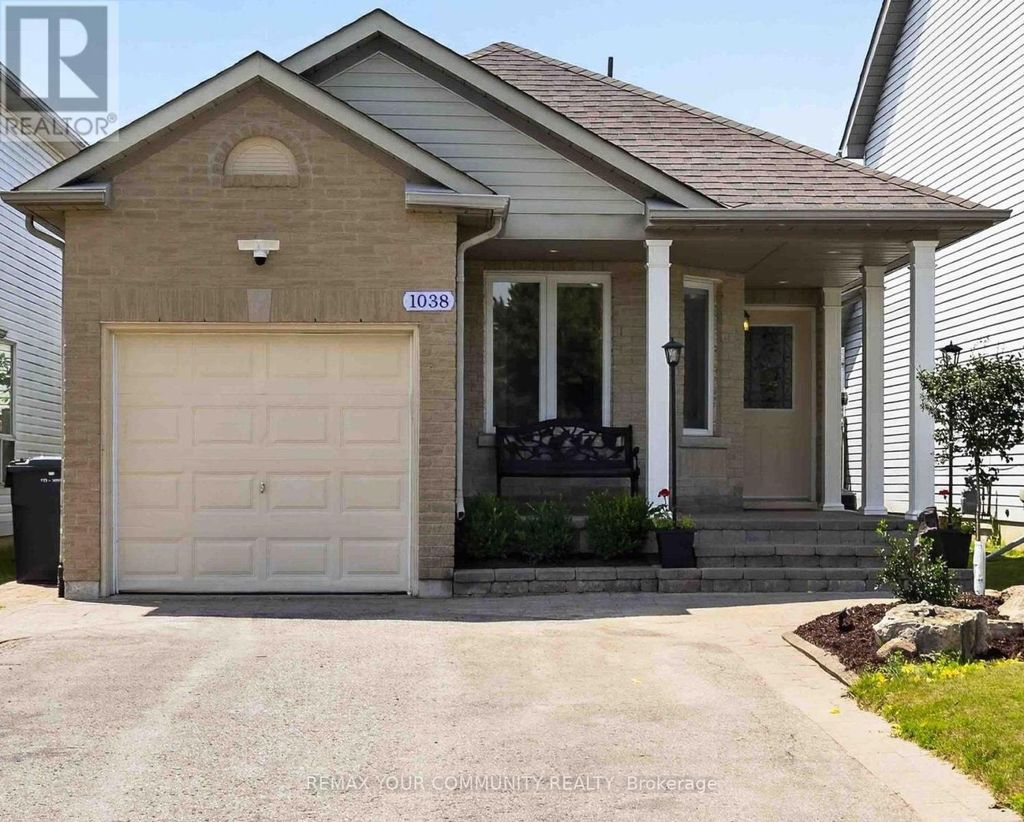 1038 Grandlea Court, Oshawa (pinecrest)