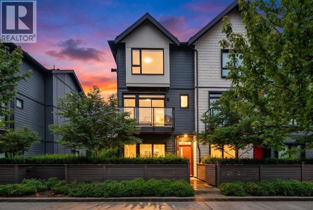105 4662 Hemlock Way, Tsawwassen