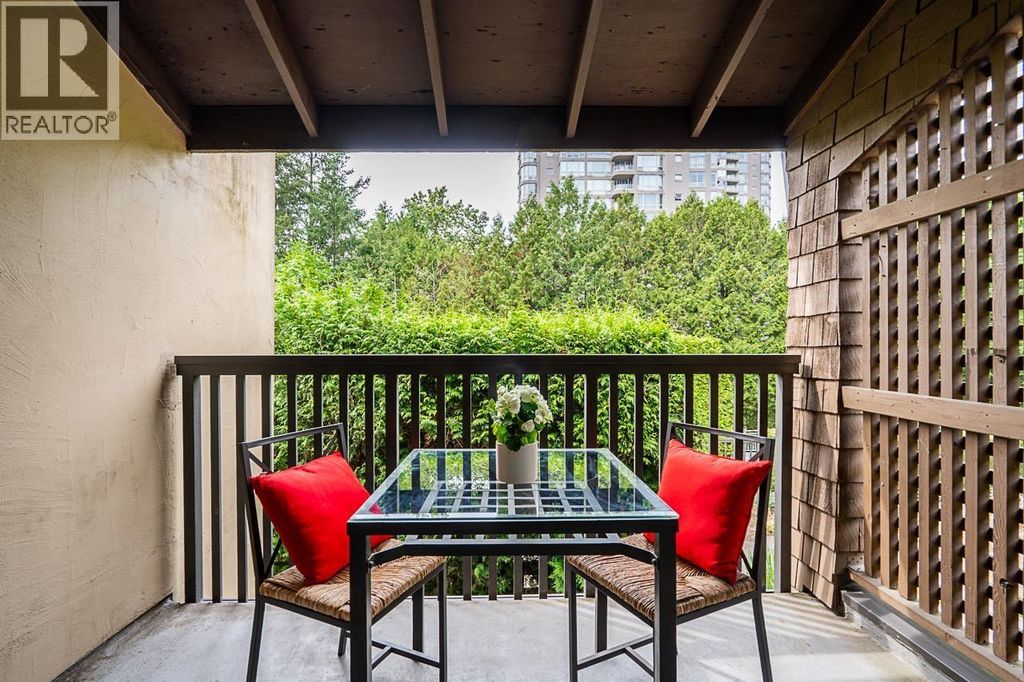 506 9857 Manchester Drive, Burnaby
