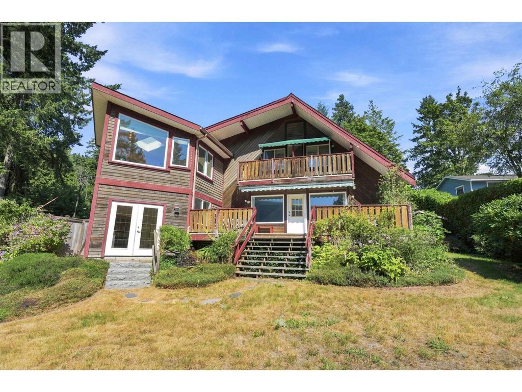 1635 Grady Road, Gibsons