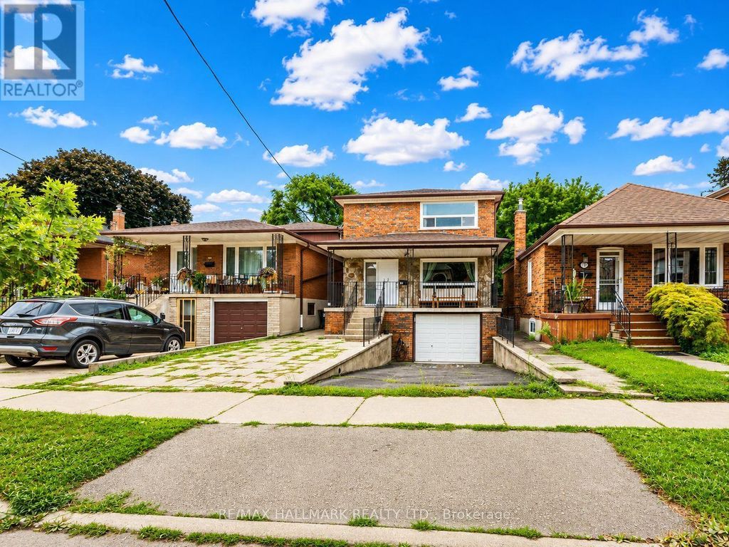 Main & Second Floor - 41 Woodville Avenue, Toronto (broadview North)