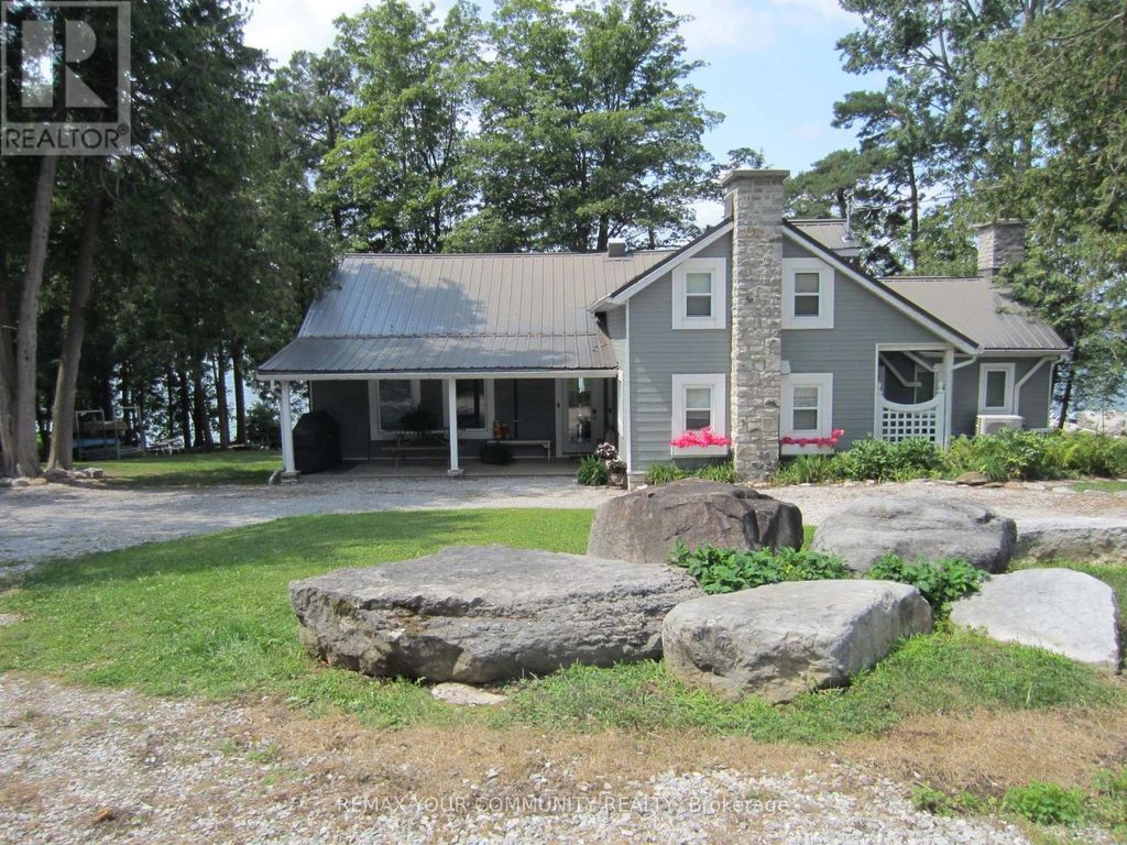 6576 Quarry Point Road, Ramara
