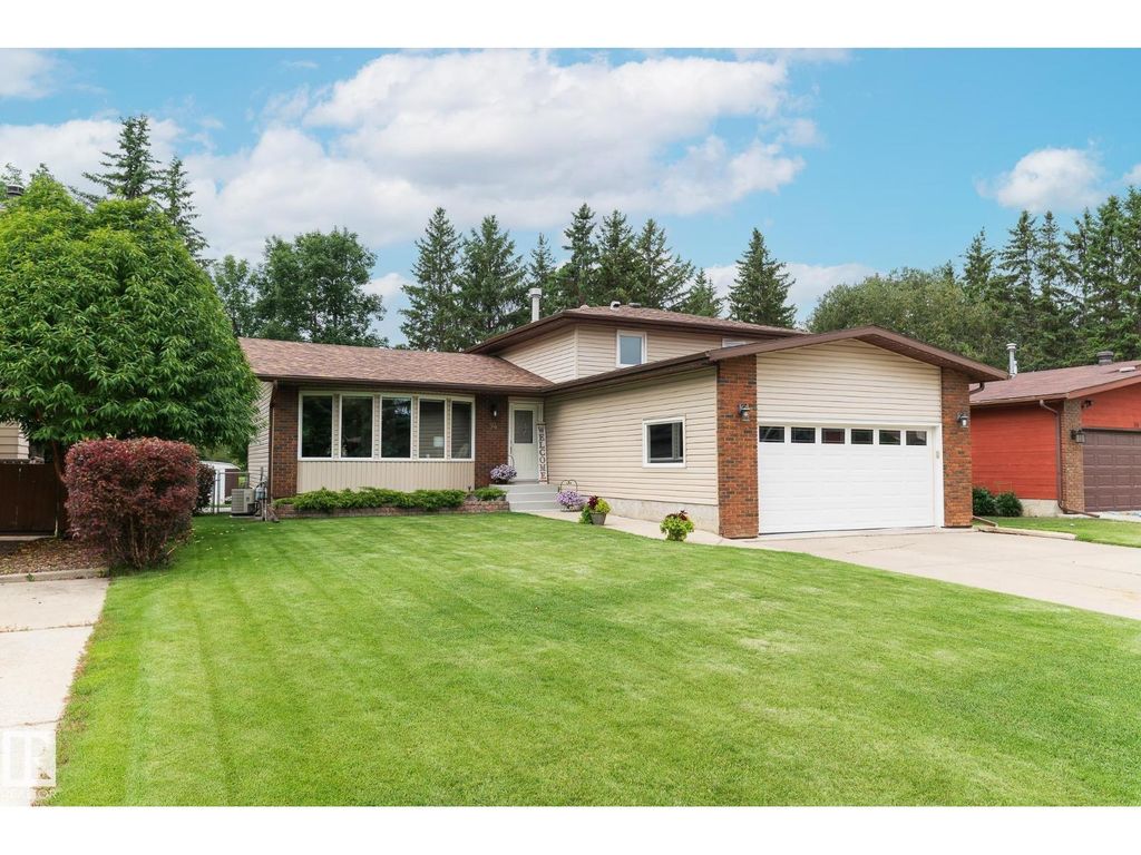 94 Marlboro Dr, Spruce Grove