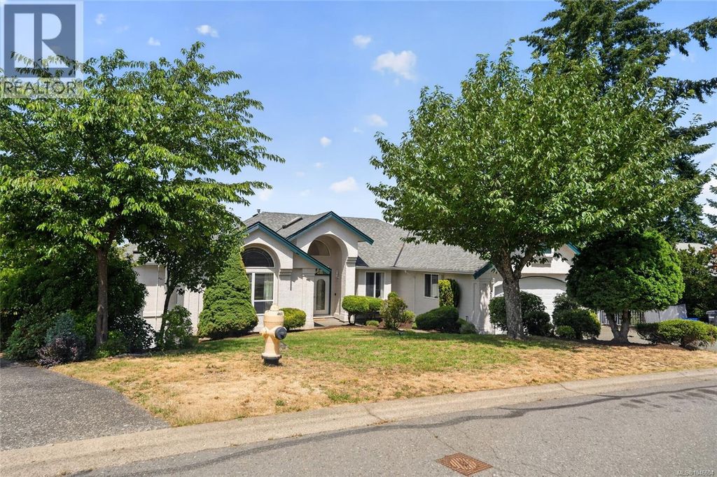 6093 Chippewa Rd, Duncan