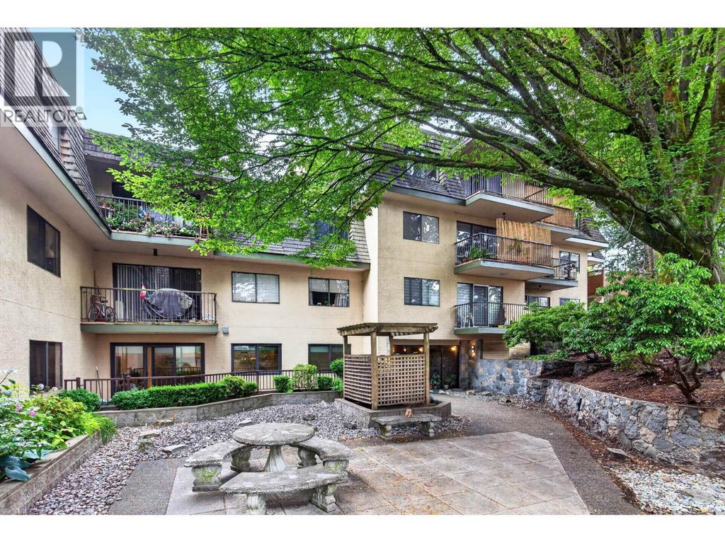 305 466 E Eighth Avenue, New Westminster