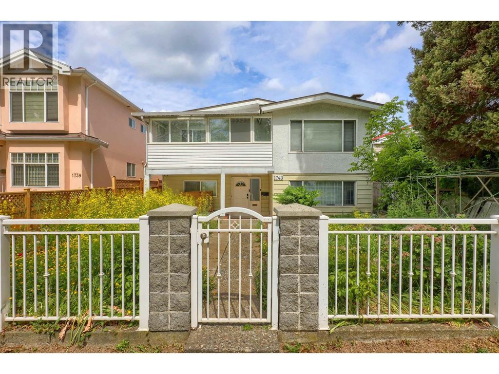 1743 E 49th Avenue, Vancouver