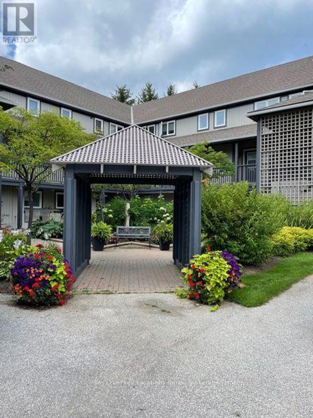 793 Johnston Park Avenue E, Collingwood