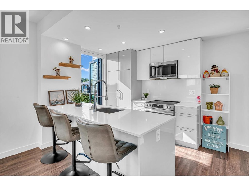 406 2446 Shaughnessy Street, Port Coquitlam