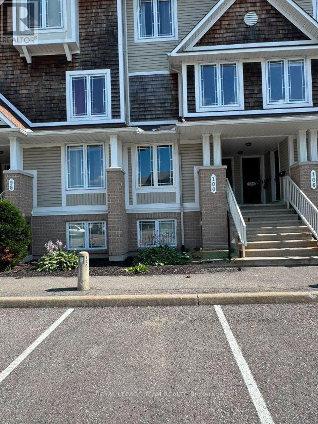 100 Brentmore Private, Ottawa