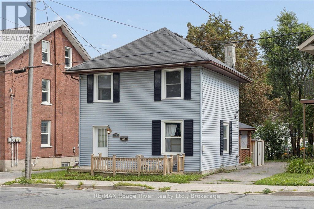 79 Parkhill Road W, Peterborough (town Ward 3)