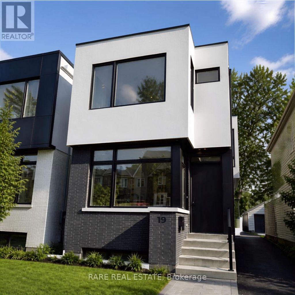 19 Twenty-ninth Street, Toronto (long Branch)