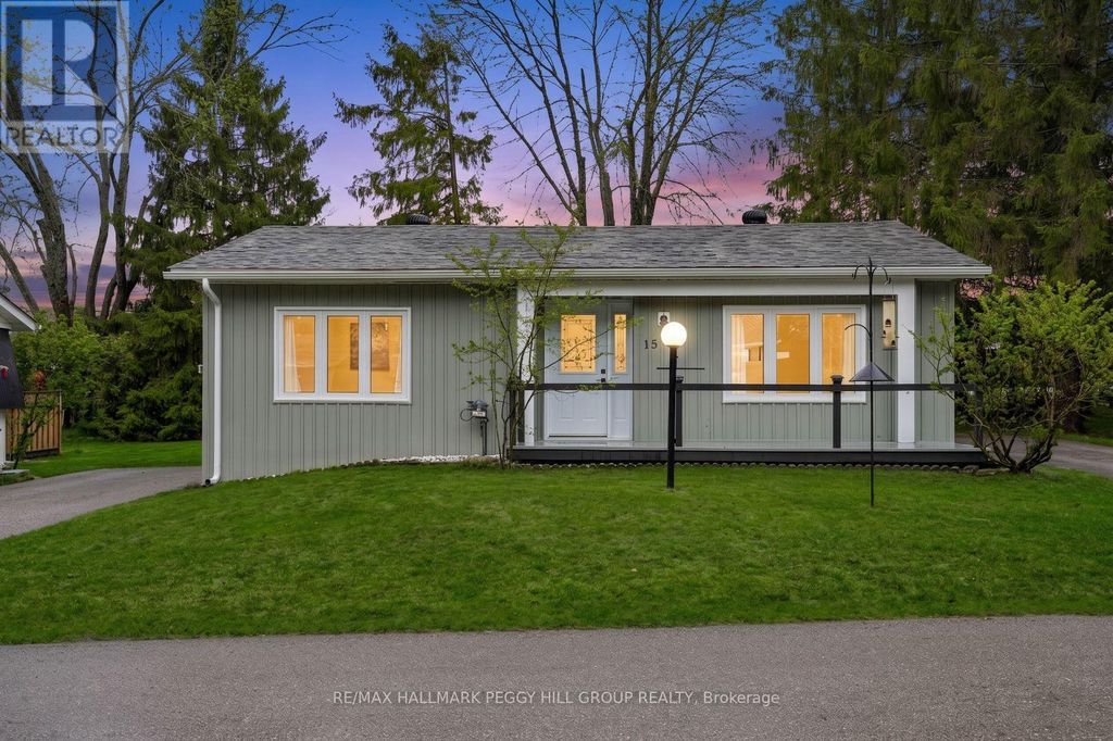 15 Cherrywood Lane, Innisfil