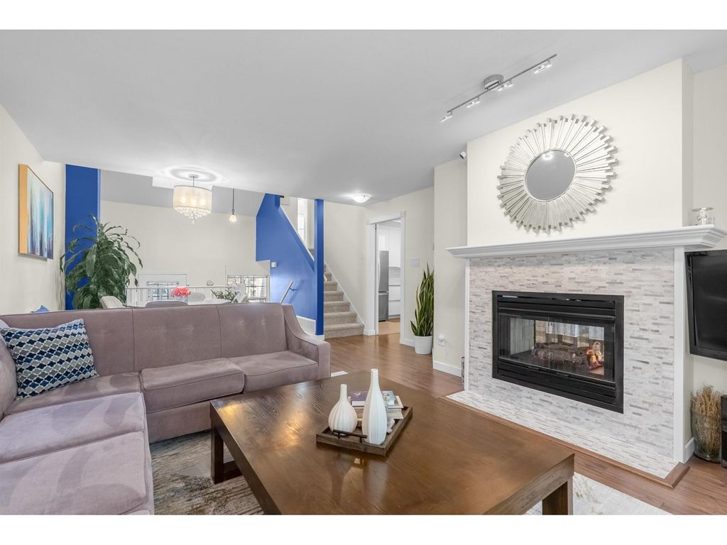 13 16318 82 Avenue, Surrey
