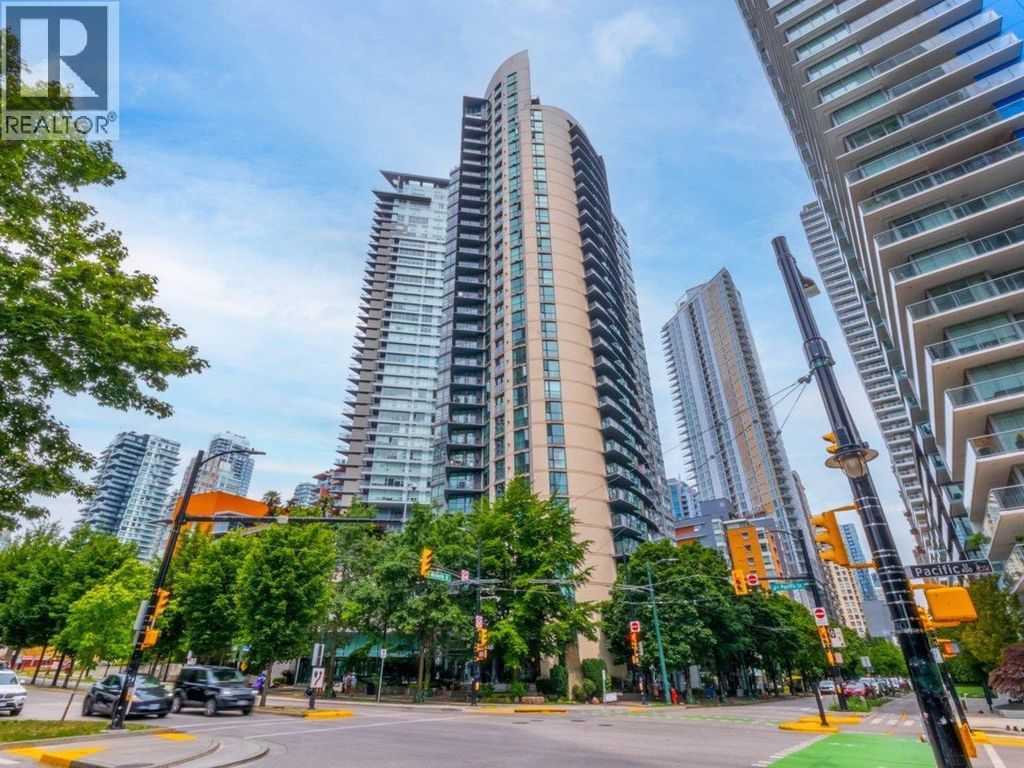 2307 501 Pacific Street, Vancouver