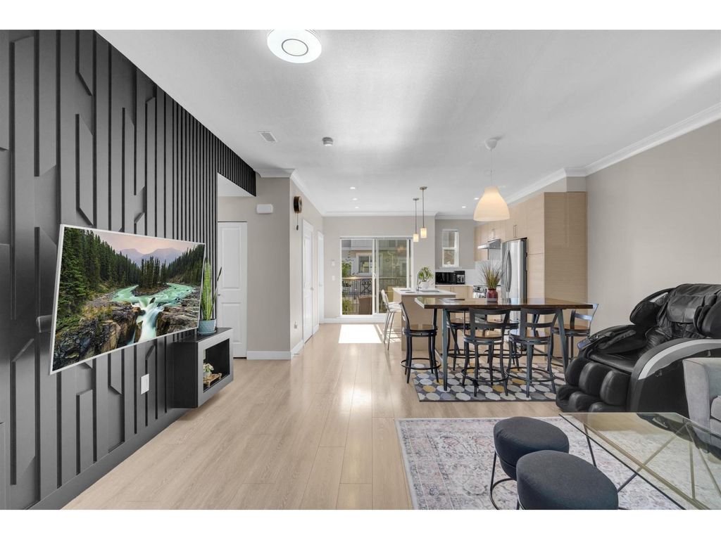 1 12073 62 Avenue, Surrey