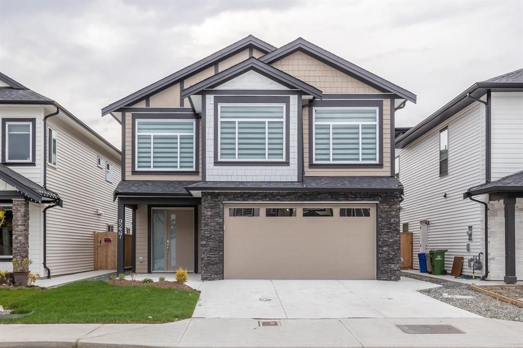 9237 Sitka Place|chilliwack Proper East, Chilliwack
