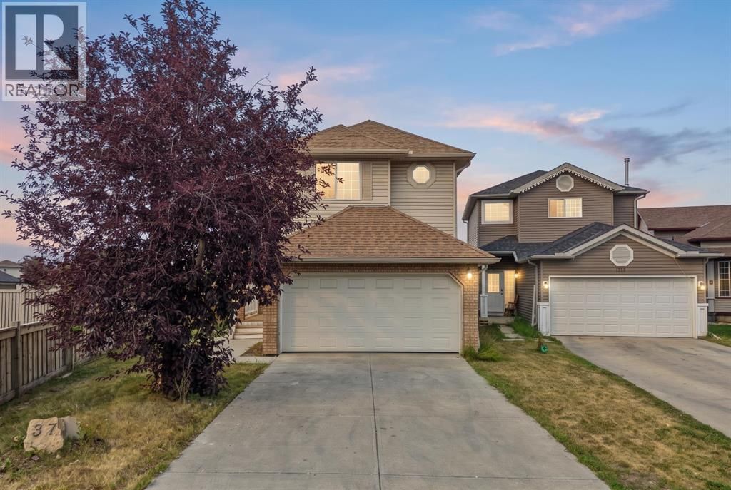 187 Martinvalley Crescent Ne, Calgary