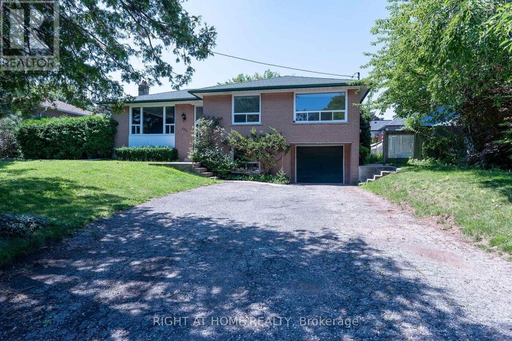 Upper - 426 Seaton Drive, Oakville (wo West)