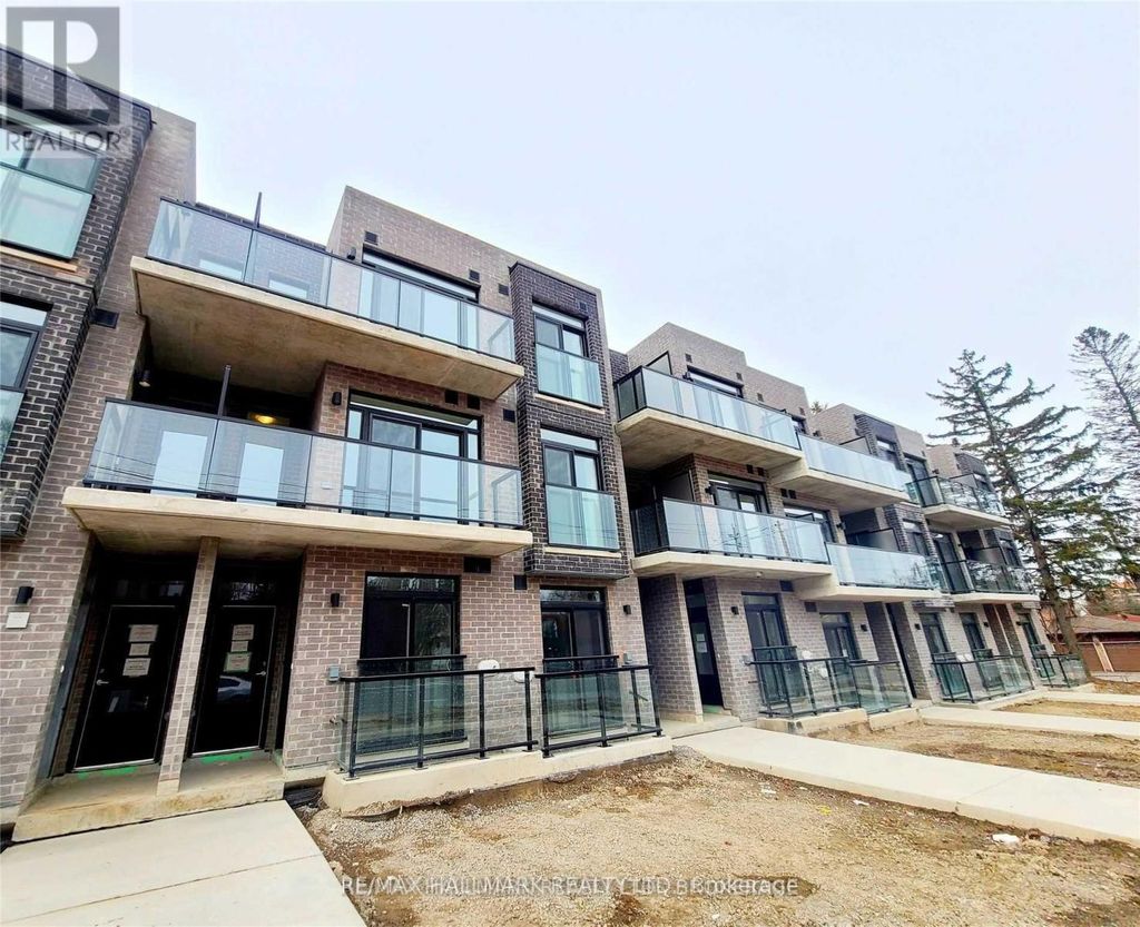 8 - 262 Finch Avenue E, Toronto (newtonbrook East)