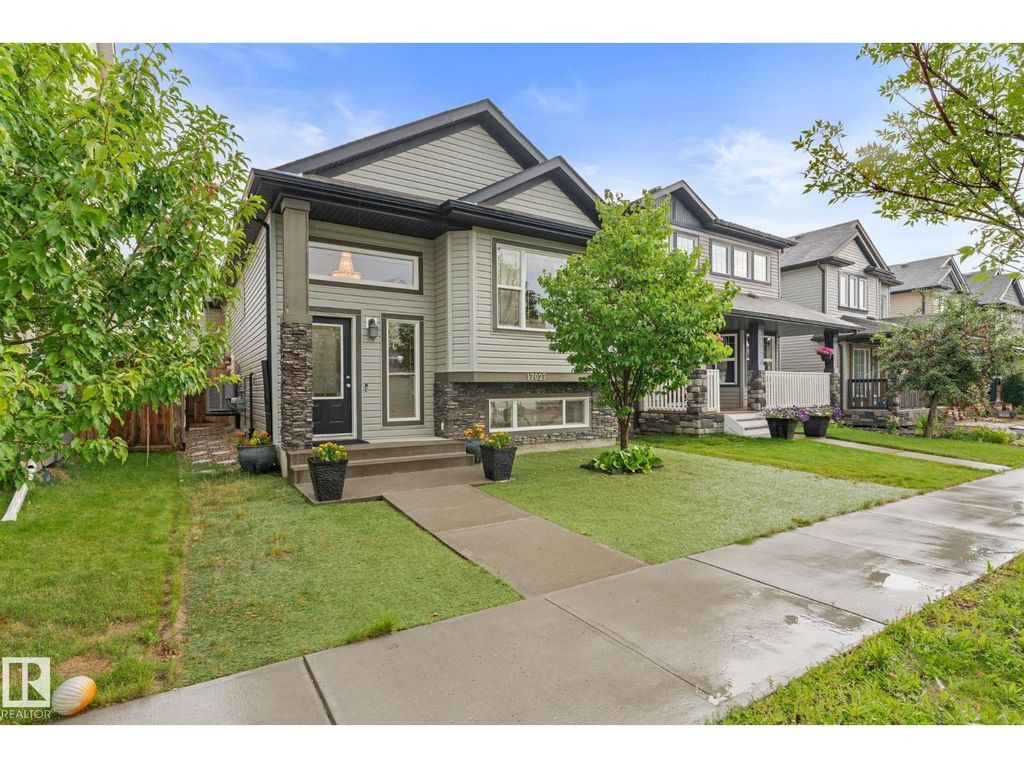 17027 121 St Nw, Edmonton