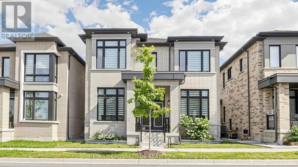 17 Sam Priestley Avenue, Markham (cornell)