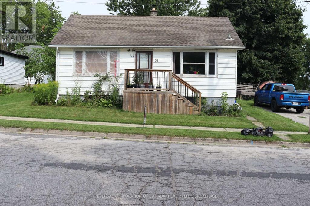 31 Myrtle Street, Aylmer