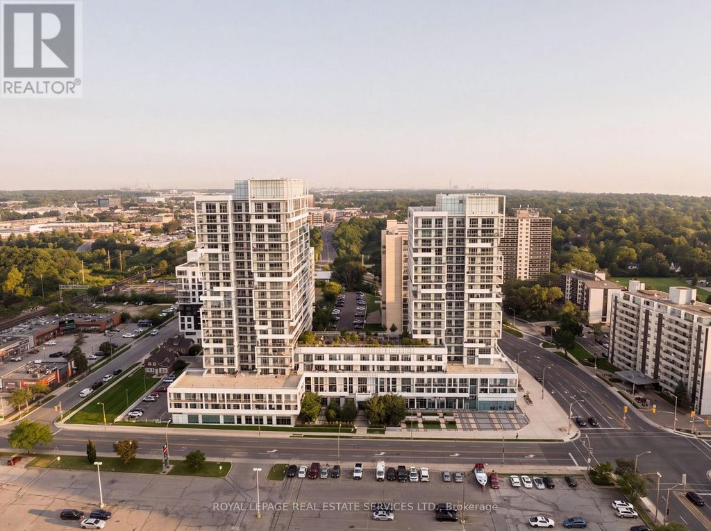 1310 - 55 Speers Road, Oakville (co Central)