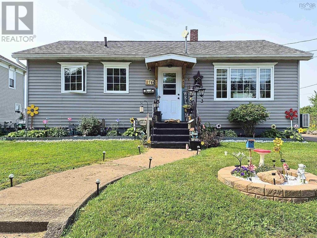 16 Copp Avenue, Amherst