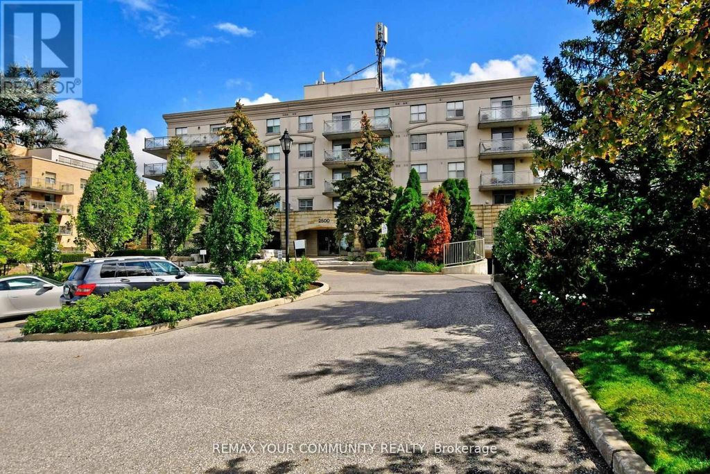 502 - 2500 Rutherford Road, Vaughan (maple)