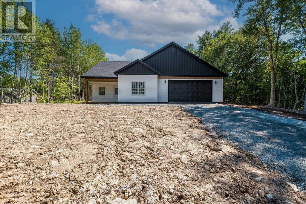 414 Lays Lake Road, Meaghers Grant