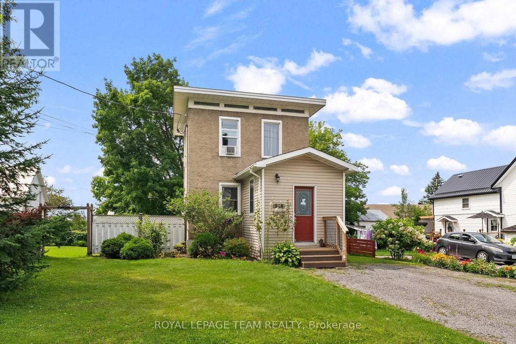 544 Mackay Street, Pembroke