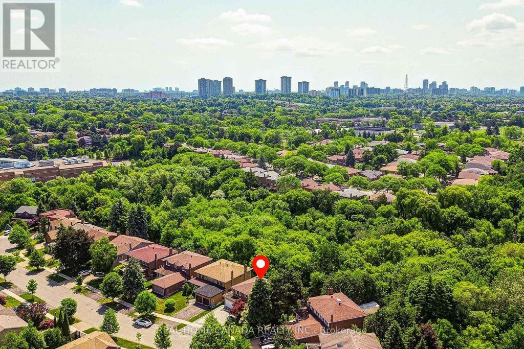 20 Saddletree Drive, Toronto (bayview Woods-Steeles)